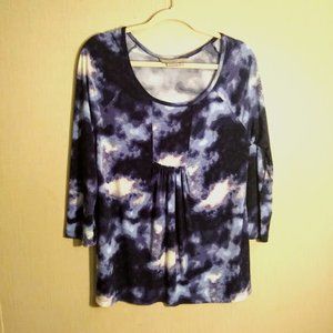 SCOOP NECK*3/4 LENGTH SLEEVES*PULL ON TOP*WOMEN SIZE L*BLUE & WHITE.